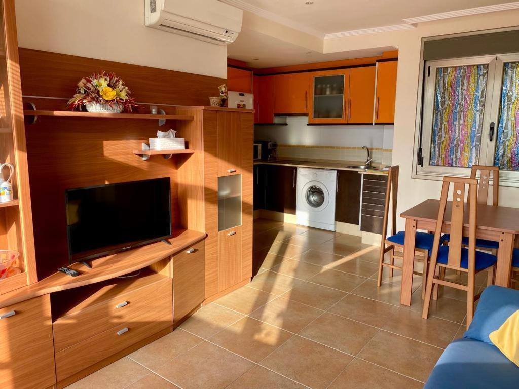 Enfoz Con Parking Y A La Orilla Del Mar Apartamento Exterior foto